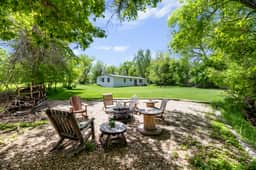 Creekside Corner w/ Hot Tub - Spearfish