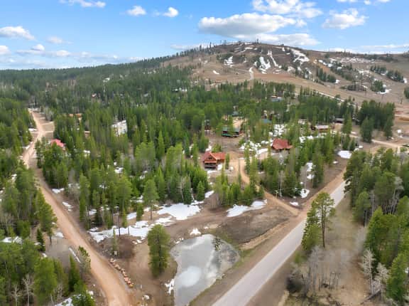 Mountain Time - 4 bed 2 bath