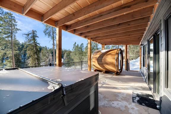 Valley Vista Retreat - New 5BR Cabin