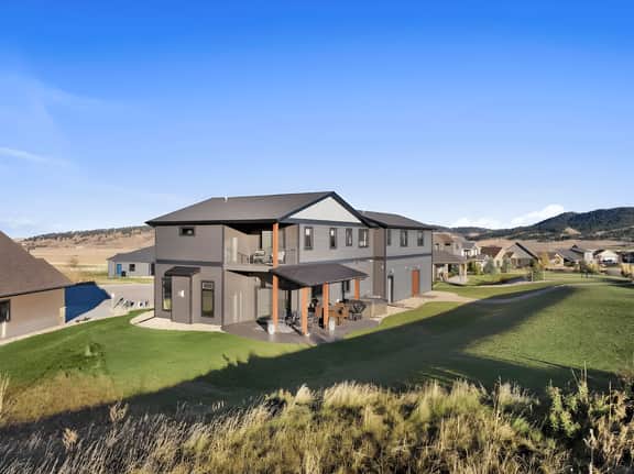 Luxe Spearfish 5 Bedroom Golf Course Home - The Luxe at Elkhorn