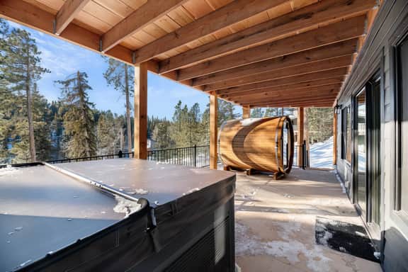 Valley Vista Retreat - New 5BR Cabin