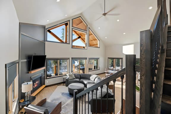 Valley Vista Retreat - New 5BR Cabin