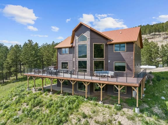 The Deadwood Lookout-Sleeps 22