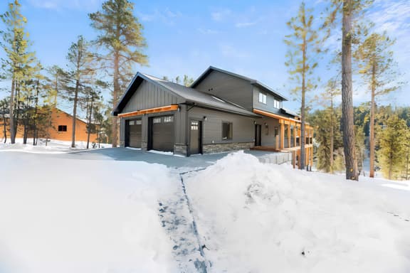 Valley Vista Retreat - New 5BR Cabin